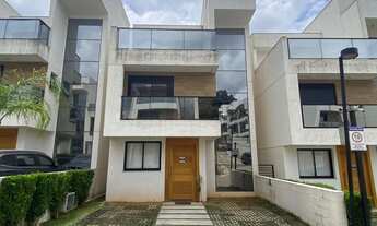 Imagem: Casa Triplex À Venda Com 04 Dormitórios