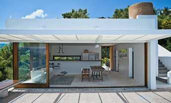 Imagem 2: Vista Espetacular - Casa com piscina ,churrasqueira e ofurô