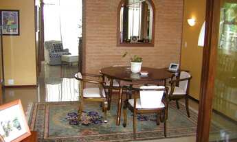 Imagem 7: Casa para aluguel possui 500 metros quadrados com 5 quartos