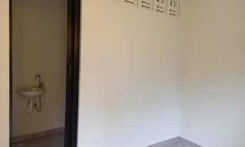 Imagem 3: Sala com 25m2 piso frio e 01 banheiro