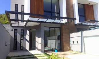 Imagem: Camboriú - Casa Padrão - São Francisco