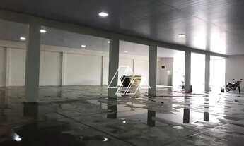 Imagem 2: Barracão, 600 m² - venda por R$ 2.200.000,00 ou aluguel por R$ 9.000,00/mês - Montolar - M