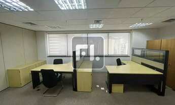 Imagem 2: Escritório para aluguel e venda possui 136 metros quadrados em Cerqueira César - São Paulo