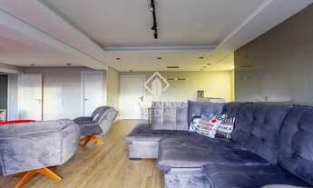 Imagem 2: Imóvel para venda tem 99 metros quadrados com 3 quartos em Petrópolis - Porto Alegre - RS