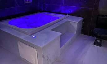 Imagem 3: Casa Tripléx com piscina, lago ornamental e hidro, no Portal do Poço