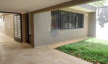 Imagem: Alugo - Casa Comercial Térrea 250m² na