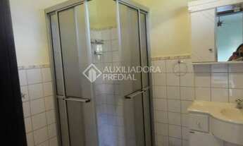 Imagem 7: Casas geminadas na Praia da Vigia com uma linda vista para o mar