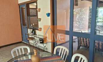 Imagem 2: LIVE VENDE: Casa em condomínio com 4 quartos, sendo 2 suítes e vaga, 270 m² por R$ 810.000