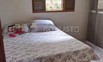 Imagem 7: Casa para alugar ou compra/venda com 4 dormitórios em Botucatu - Jardim Palos Verdes