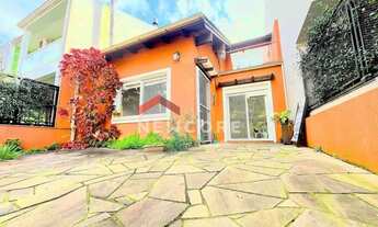 Imagem: Casa de condomínio em Rua Fernando Jorge