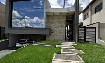 Imagem: Casa de Alto Padrão no Portal do Sol Golfe