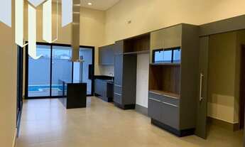 Imagem 2: Casa à venda Village Damha em Marília com piscina aquecida e três suítes,02 vagas,planejad