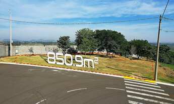 Imagem 2: Terreno à venda no Morada do Engenho com acesso para duas ruas