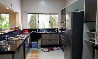 Imagem 4: Casa no Bairro Boa Esperança - Cuiabá - MT com 282 metros, 5 quartos