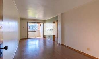 Imagem 2: Apartamento para venda possui 74 metros quadrados com 2 quartos em Santana - Porto Alegre