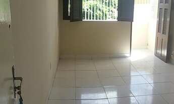 Imagem 2: Apartamento para aluguel possui 80 metros quadrados com 3 quartos em Varjota - Fortaleza