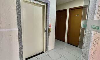 Imagem 2: Apartamento com dois quartos e varanda