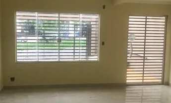 Imagem 7: Vende- se um imóvel de frente a Av Galvão César