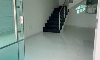 Imagem 2: CASA DUPLEX EM EXCELENTE LOCALIZAÇÃO COM SISTEMA DE ENERGIA SOLAR