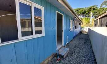 Imagem: Alugo casa fundos 2 quartos LIGAR PARA