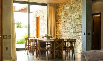 Imagem 7: Casa alto padrão com 4 suítes à venda, 322m², em condomínio fechado com acesso exclusivo à