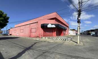 Imagem: Ponto comercial amplo com 3 frentes e 35