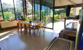 Imagem 4: Sobrado para venda possui 405 metros quadrados com 3 quartos