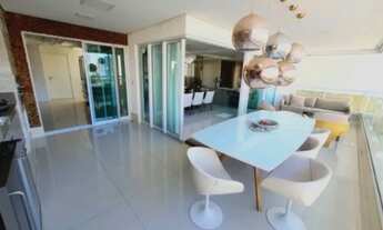 Imagem 4: Apartamento em Tirol com 3 suítes e 208m2