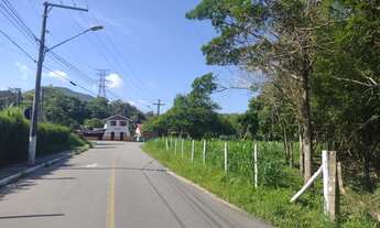 Imagem 6: Terreno plano, de esquina,