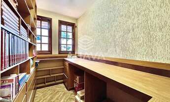 Imagem 5: Casa com 4 Quartos à Venda - 640m² - Trevo - Próximo à Avenida Otacílio Negrão de Lima