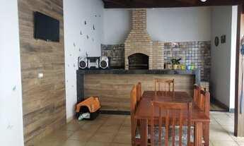 Imagem 2: Casa no Jardim América, 194m², 03 quartos, 01 suíte, hidromassagem