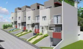 Imagem: CURITIBA - Sobrado Padrão - Campo Comprido