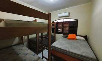 Imagem 5: Casa grande com piscina e churrasqueira à venda em Praia Grande, aceita financiamento!!!