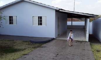 Imagem: Aluga-se casa para festa do divino pai eterno