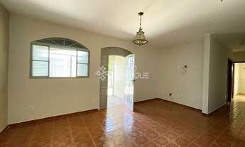 Imagem 2: Casa 3 Quartos (2 Suítes) na Laje + Casa de Frente 2 Quartos | Lote Vazado