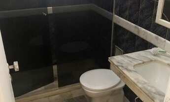 Imagem 6: Apt 3/4 Costa Azul amplo.158m2.Dependencia!R$330.000.Rua M. Gaspar Sadock!