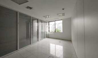 Imagem 3: Sala comercial com 141 m² para locação no Centro empresarial Mario Henrique Simonsen na Ba