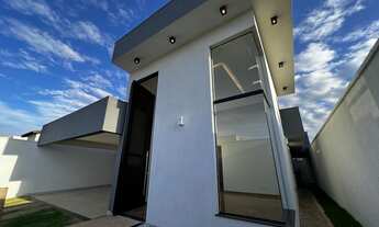 Imagem 5: Casa para venda com 213 metros quadrados com 3 quartos em Jardim Karaíba - Uberlândia - MG