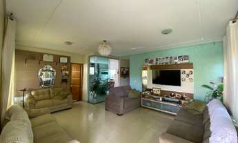 Imagem 2: Casa para aluguel tem 230 metros quadrados com 3 quartos