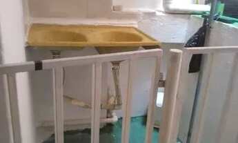 Imagem 2: Aluga-se Quarto e Sala - R$ 310,00