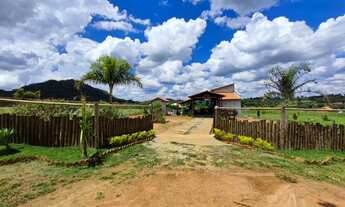 Imagem 2: Sítio/Chácara a venda tem 1.800 m², com 1 suíte, piscina, em Zona Rural - Caturaí - GO