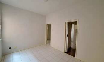 Imagem 2: Icaraí, um quarto na segunda quadra da praia