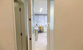 Imagem 7: Sala para venda e locação, Oportunidade Única: Sala Comercial de 75m² com 3 Vagas de Garag