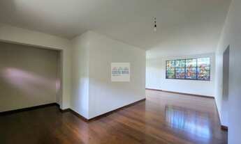 Imagem 4: Excelente casa localizada no no Pacaembu, 3 dormitórios sendo 1 suíte, 4 vagas