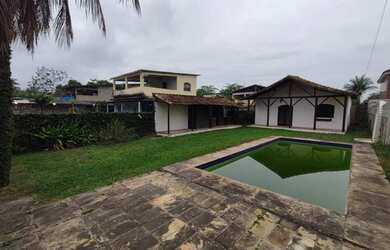 Imagem 3: OPORTUNIDADE Casa com 3 dormitórios