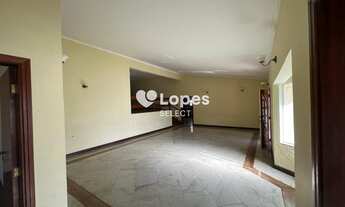 Imagem 7: Casa à venda no condomínio Marambaia na cidade de Vinhedo. Casa bem localizada com 3 quart