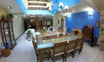 Imagem 2: Casa em condomínio, 3 km do centro de Embu!