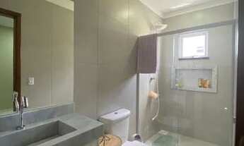 Imagem 7: Casa bonita no Jardins do Lago tem gente feliz dentro