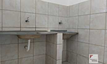 Imagem 6: Alugo Kitnet no bairro de Neópolis_Um quarto_sala_cozinha_banheiro_Excelente localização