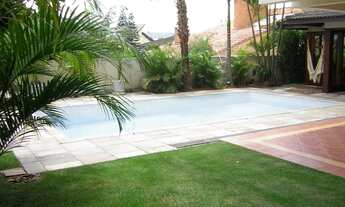 Imagem 5: Casa para aluguel possui 500 metros quadrados com 5 quartos